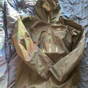 Arc'teryx Alpha SV Hooded Jacket